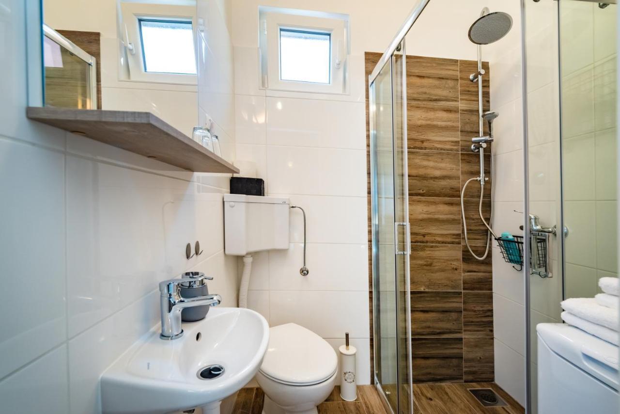Studio Apartment Gina Zadar Exterior photo